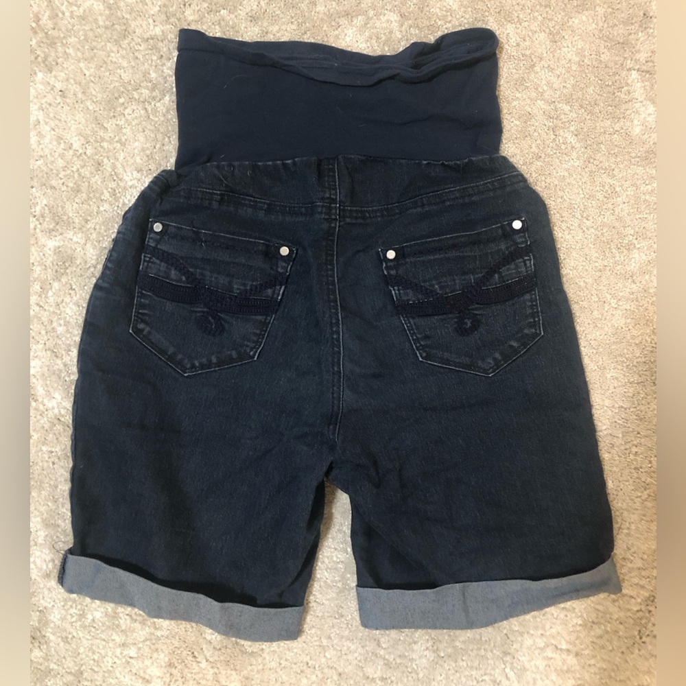 2/$20 Indigo Rein Maternity Denim Shorts Dark Wash Cuffed Full Belly Panel Sz M - Picture 8 of 12